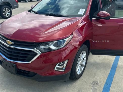 Used 2018 Chevrolet Equinox LT FWD image 1