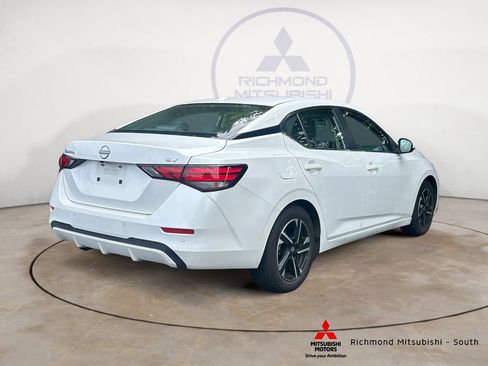 Used 2024 Nissan Sentra SV FWD image 3