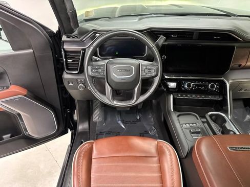 Used 2026 GMC Sierra 2500 Denali Ultimate AWD/4WD image 18