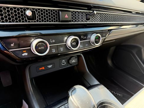 Used 2022 Honda Civic EX image 23