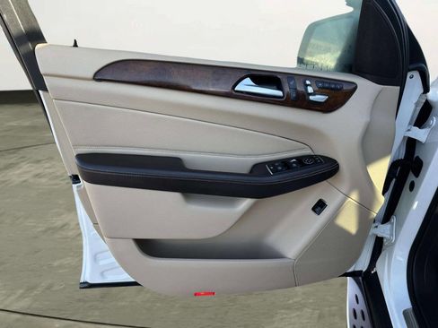 Used 2016 Mercedes-Benz GLE 350 GLE 350 4MATIC AWD 4dr SUV image 10