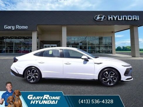 Certified 2025 Hyundai Sonata SEL FWD image 9