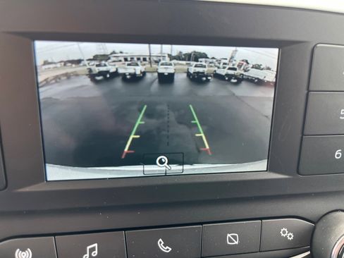 New 2025 Ford Transit 250 148 Medium Roof image 21