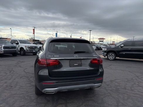 Used 2022 Mercedes-Benz GLC 300 4MATIC image 16