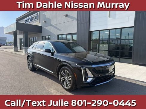 Used 2024 Cadillac Lyriq Luxury AWD/4WD image 1