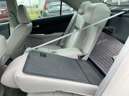 Used 2014 Toyota Camry XLE FWD image 15