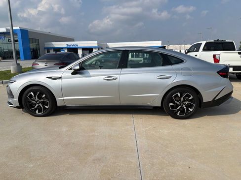 Used 2025 Hyundai Sonata SEL FWD image 8