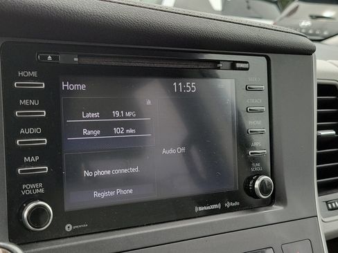 Certified 2020 Toyota Sienna XLE FWD image 34