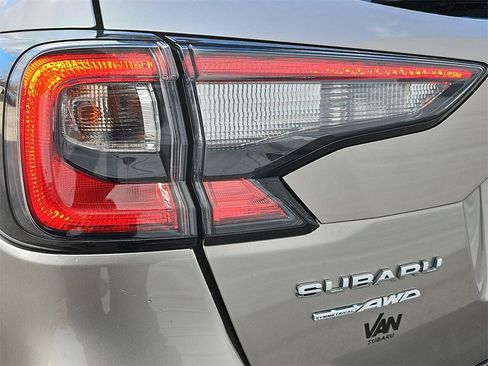 Used 2020 Subaru Outback Premium image 35