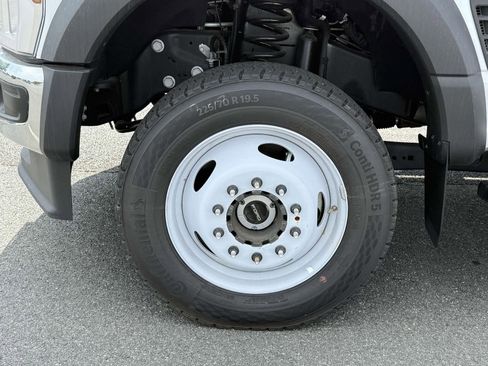 New 2024 Ford F550 4x4 Regular Cab Super Duty image 7