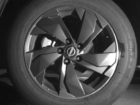 Used 2025 Nissan Rogue SV image 12