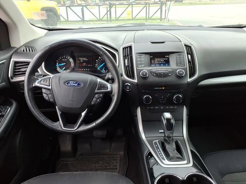 Used 2018 Ford Edge SEL w/ Class II Trailer Tow Package AWD/4WD image 11