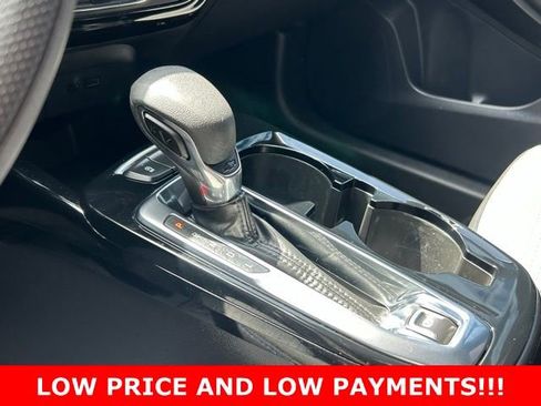 Used 2024 Chevrolet Trax LT FWD image 24
