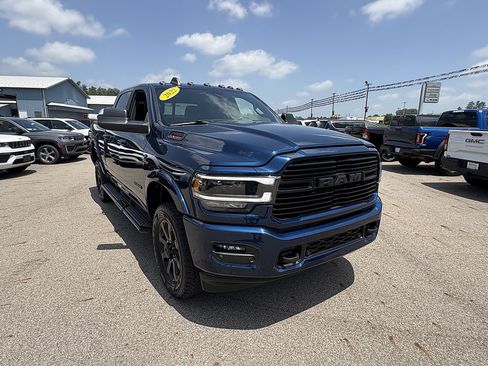 Used 2022 RAM 2500 Laramie AWD/4WD image 7