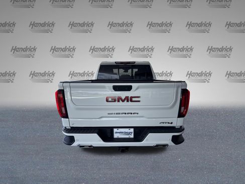 Used 2023 GMC Sierra 1500 AT4 w/ Technology Package AWD/4WD image 8