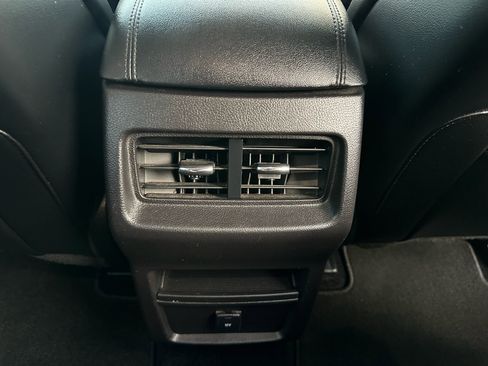 Used 2017 Ford Edge SEL w/ Equipment Group 201A image 18