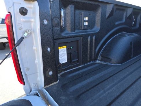 Used 2025 Ford F150 Raptor image 17