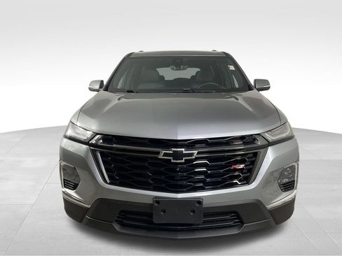 Used 2023 Chevrolet Traverse RS FWD image 3