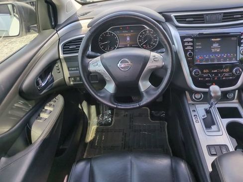 Used 2018 Nissan Murano SL w/ Moonroof Package FWD image 17