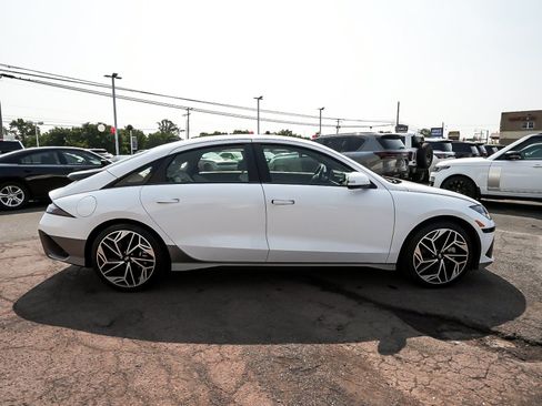 Used 2024 Hyundai Ioniq 6 SEL AWD/4WD image 7
