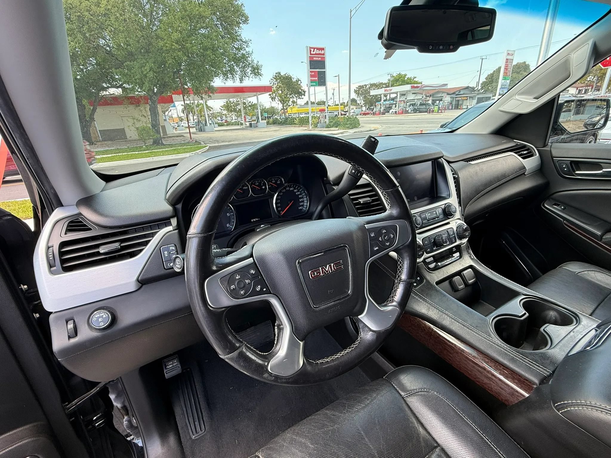 Used 2019 GMC Yukon SLT RWD image 11