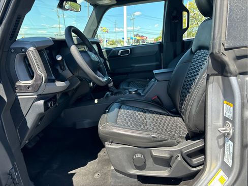 Used 2023 Ford Bronco 4-Door w/ Sasquatch Package AWD/4WD image 8