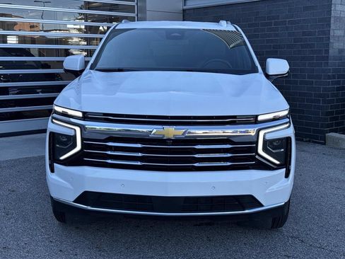 Used 2025 Chevrolet Tahoe LT AWD/4WD image 2
