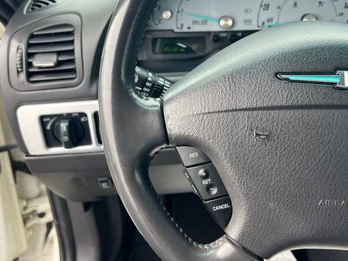 Used 2002 Ford Thunderbird RWD image 16