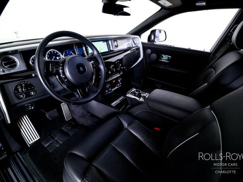 Used 2020 Rolls-Royce Phantom Sedan RWD image 4