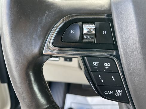 Used 2019 Lincoln Navigator Reserve w/ Cargo Package image 47