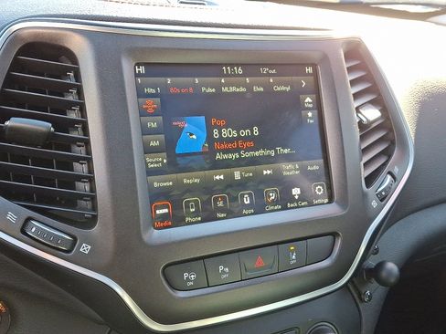 Used 2021 Jeep Cherokee Trailhawk w/ Sun, Sound & Nav Group image 18