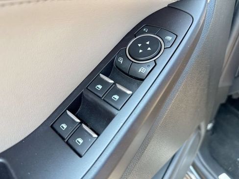 Used 2020 Ford Explorer Limited AWD/4WD image 13