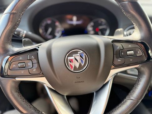 Used 2024 Buick Enclave Premium image 12