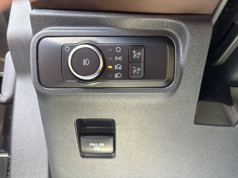 Used 2023 Ford Bronco Outer Banks w/ Sasquatch Package image 38