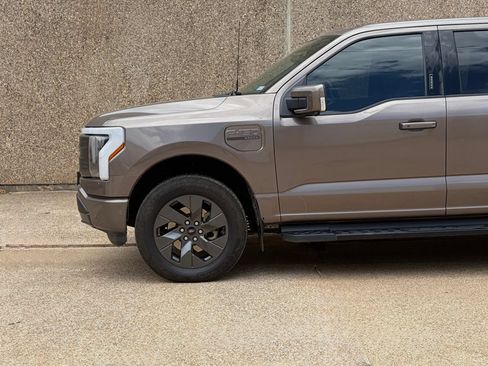 Used 2022 Ford F150 Lightning Lariat w/ Equipment Group 511A High AWD/4WD image 15