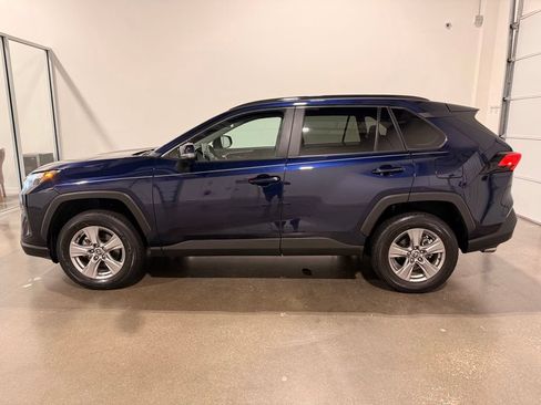 Used 2025 Toyota RAV4 XLE AWD/4WD image 8