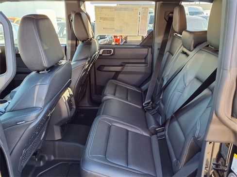 New 2025 Ford Bronco Big Bend w/ Black Diamond Package image 8