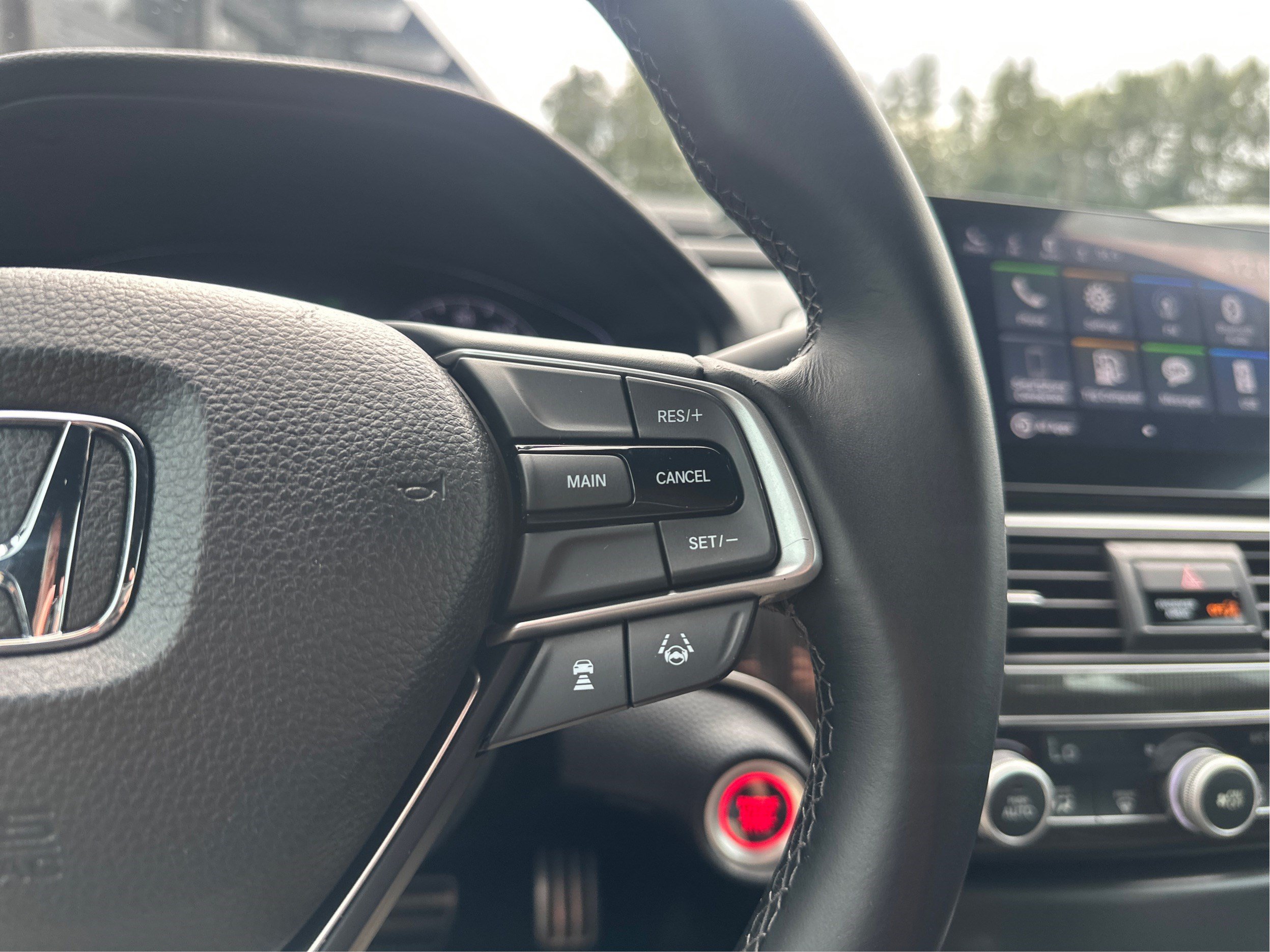 Used 2018 Honda Accord Sport image 33
