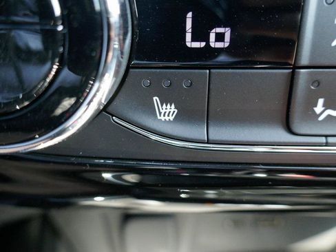 New 2026 Chevrolet Trax RS w/ Sunroof Package image 15