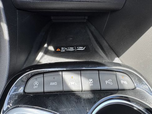 Used 2022 Buick Encore GX Essence w/ Advanced Technology Package AWD/4WD image 16