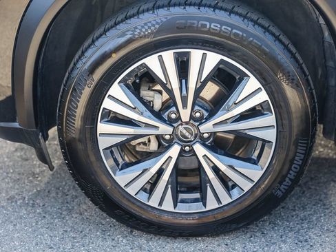 Used 2023 Nissan Rogue SV FWD image 9