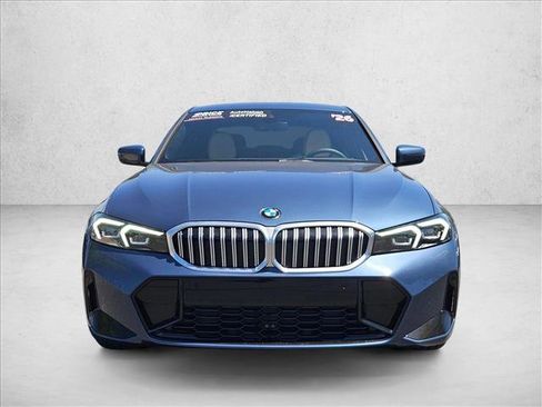 Used 2026 BMW 330i Sedan w/ M Sport Package RWD image 2