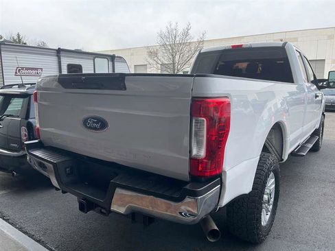Used 2018 Ford F250 XL w/ STX Appearance Package image 6