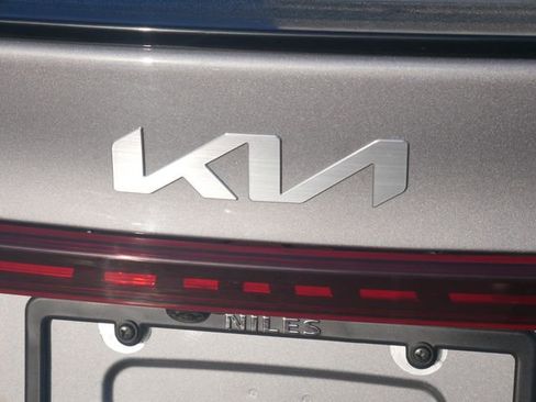 Used 2024 Kia Forte GT-Line w/ GT-Line Premium Package image 15