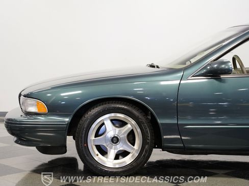 Used 1996 Chevrolet Impala SS RWD image 24