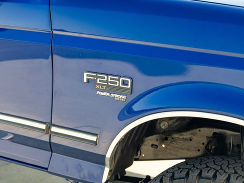 Used 1996 Ford F250 4x4 Regular Cab image 23