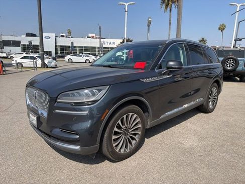 Used 2023 Lincoln Aviator Reserve RWD image 3