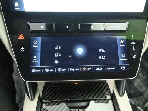 Used 2024 Maserati GranTurismo Trofeo image 13