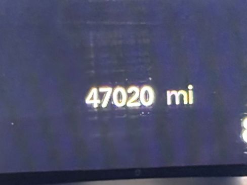 Used 2024 Chrysler Pacifica Touring-L image 43