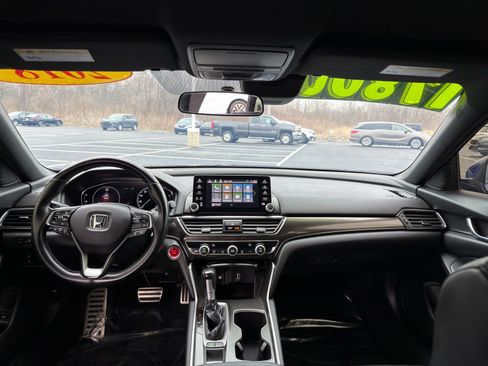 Used 2018 Honda Accord Sport image 25